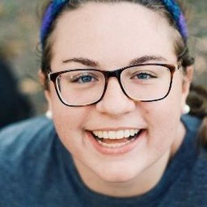 Meet your Posher, Aniston